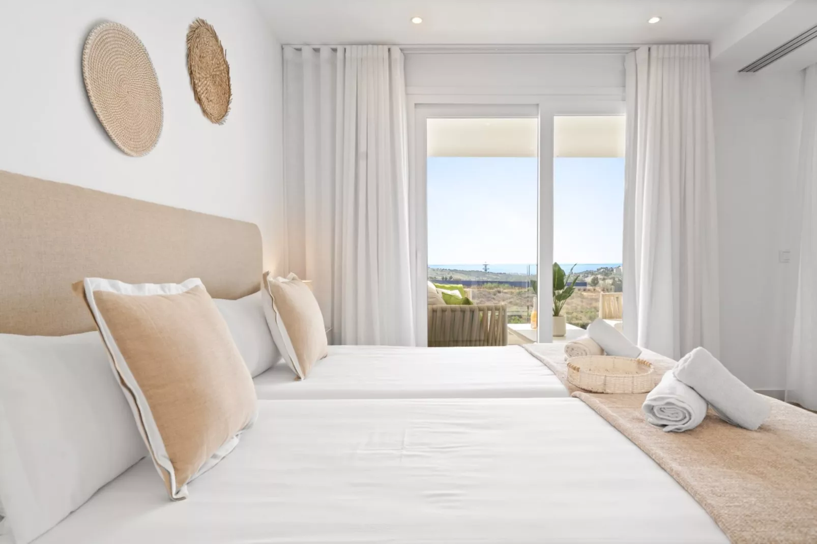 AL4-1911 ESTEPONA - APARTMENT - ALCAZABA LAGOON - Slaapkamer
