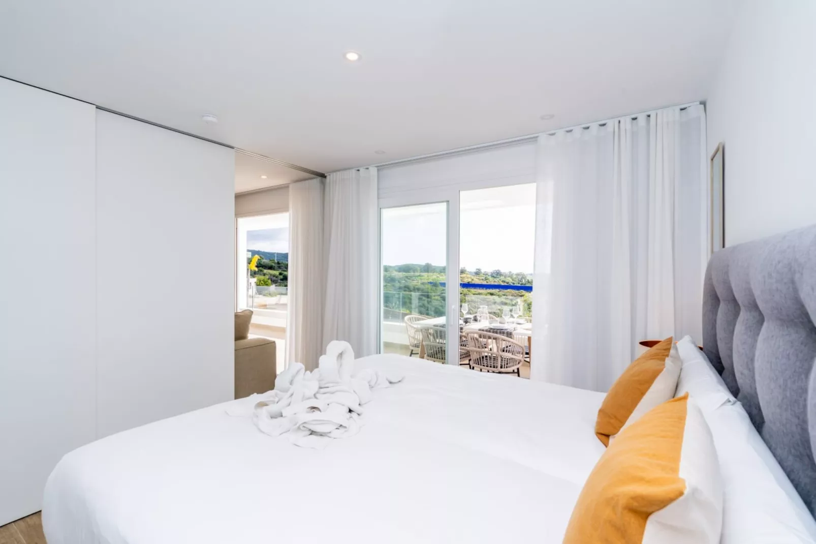 AL4-1916 ESTEPONA - APARTMENT - ALCAZABA LAGOON - Slaapkamer