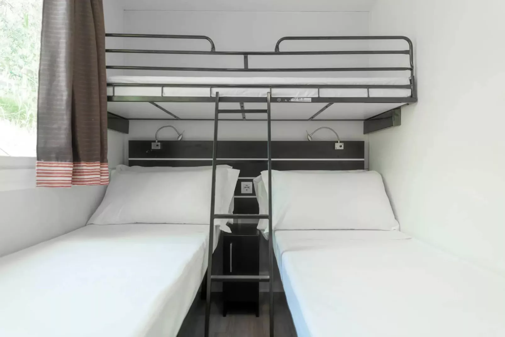 Camping Fontanelle  - Mobile Home Standard Plus - Slaapkamer