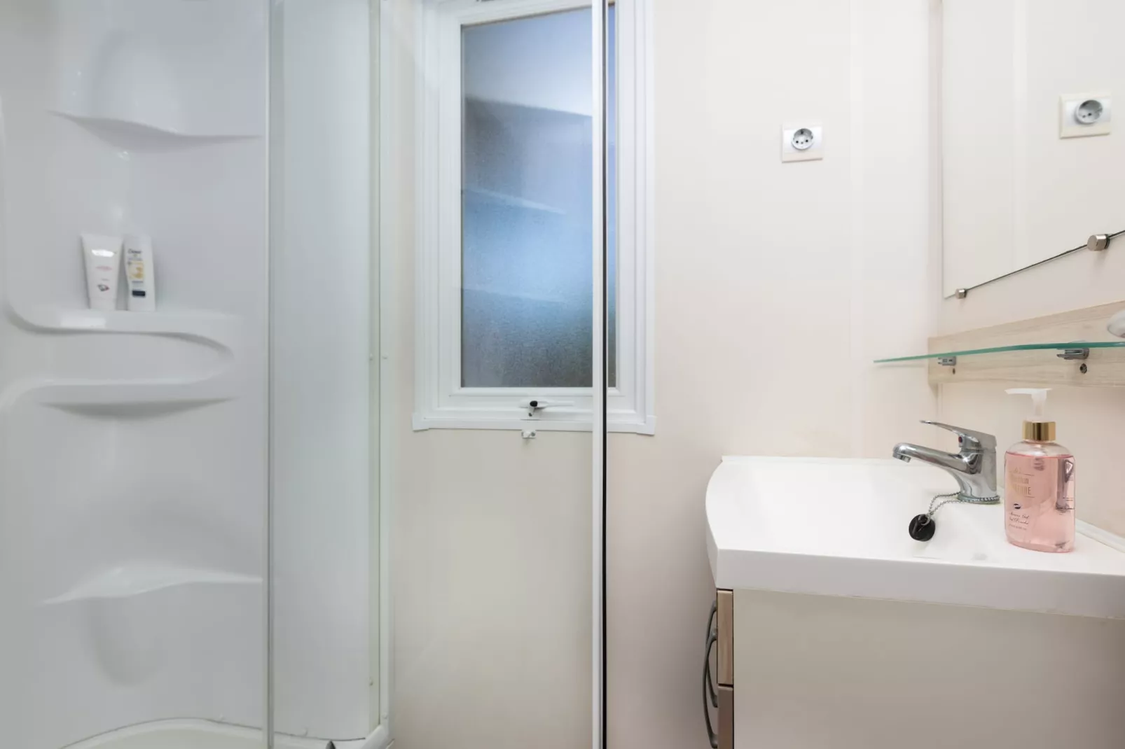 Cesenatico Camping Village - COTTAGE RIVIERA CESENATICO - Badkamer