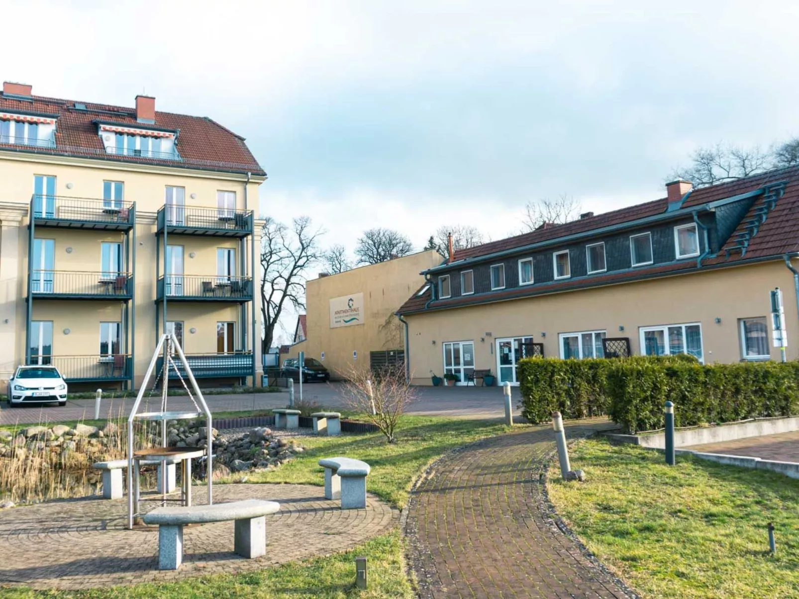 Apartmenthaus am See - Buiten