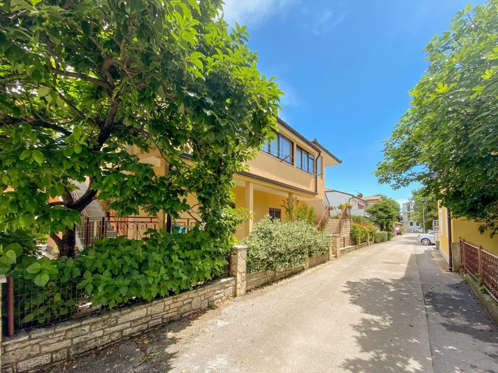 Erdgeschoss-Ferienwohnung Martinis 2 - Buiten