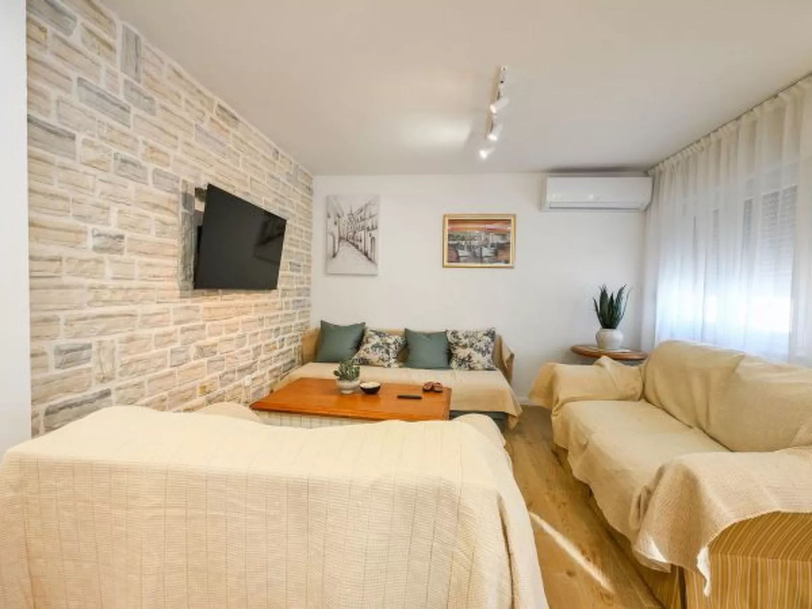 Holiday Home Marija with pool - Image-tags.info