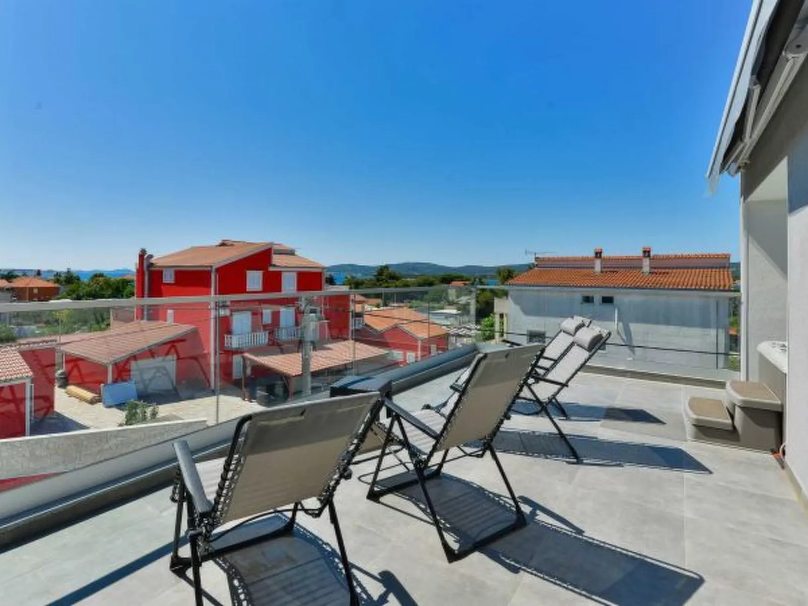 Penthouse Laudato with jacuzzi - Image-tags.info