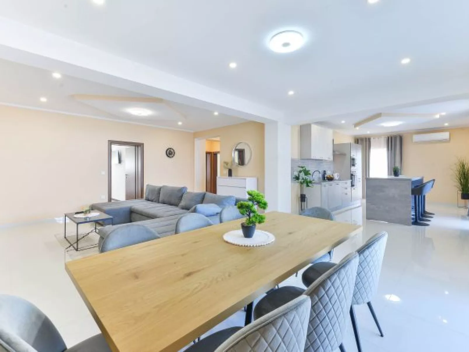 Apartment Holiday House Diana - Image-tags.info