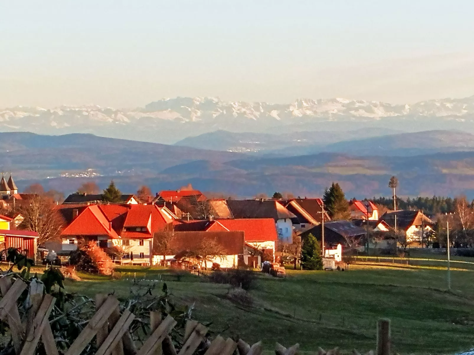 Schwarzwaldhof mit Pool & Sauna - Buiten