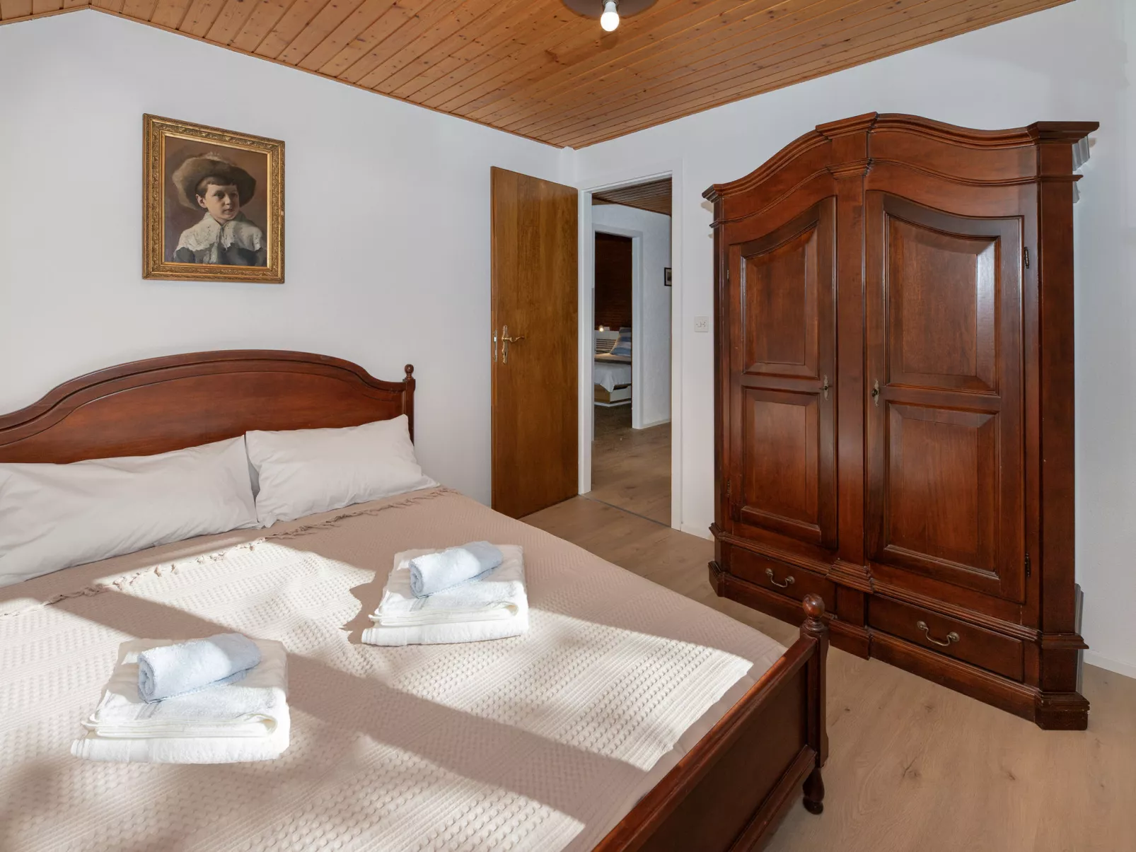 Sous-le-Moulin - Binnen