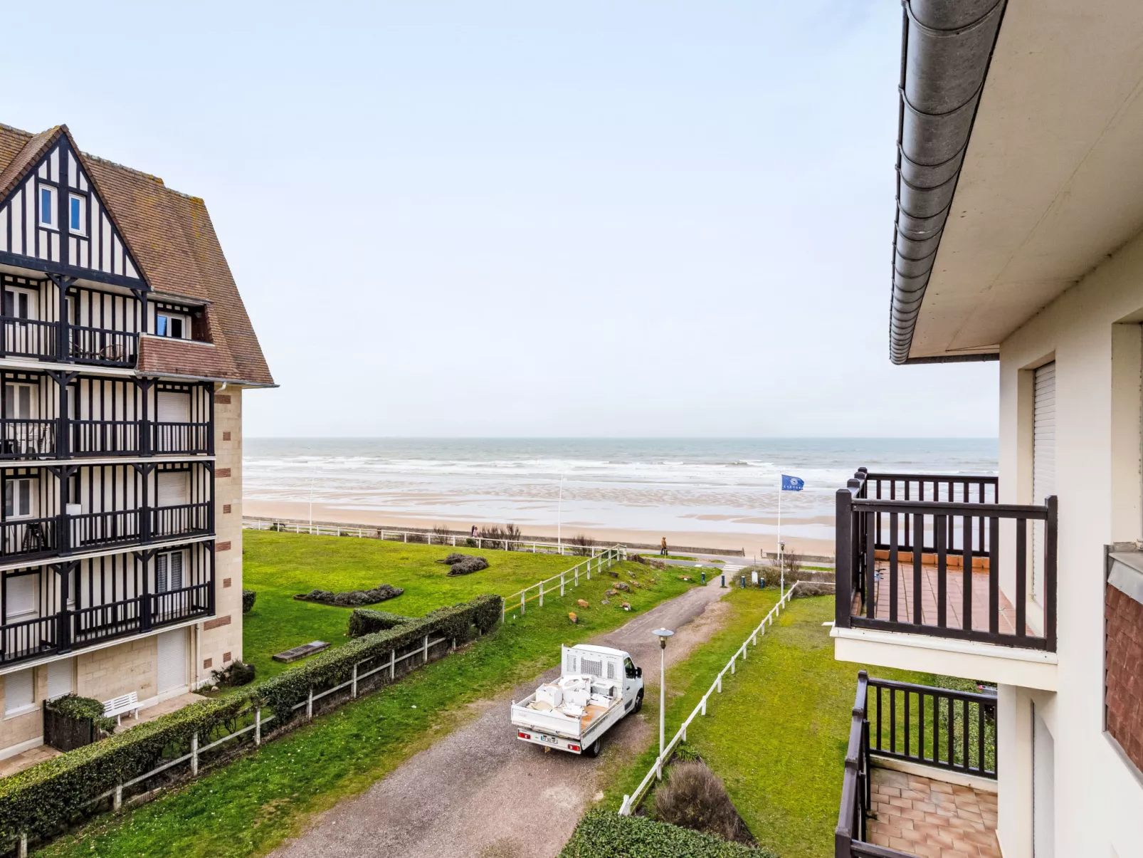 Les Normandières - Buiten