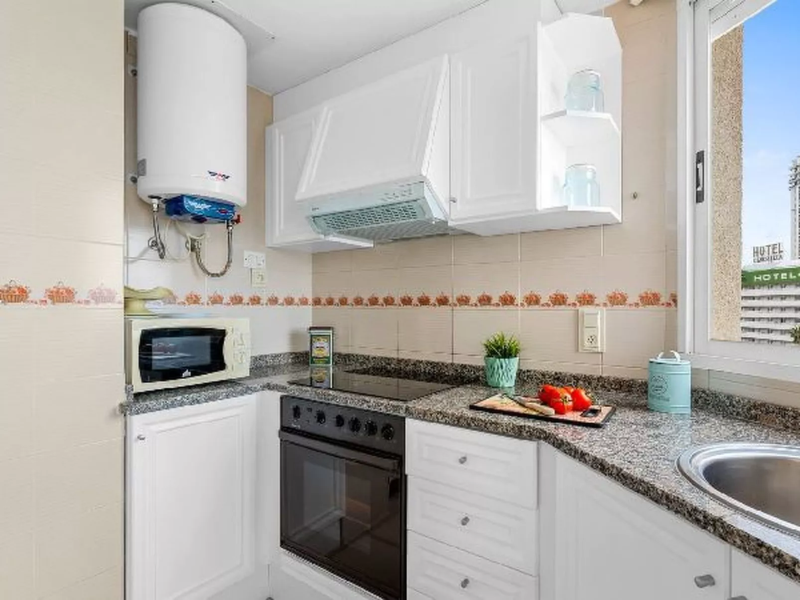 Apartment Aquarium - Plusholidays - Image-tags.info