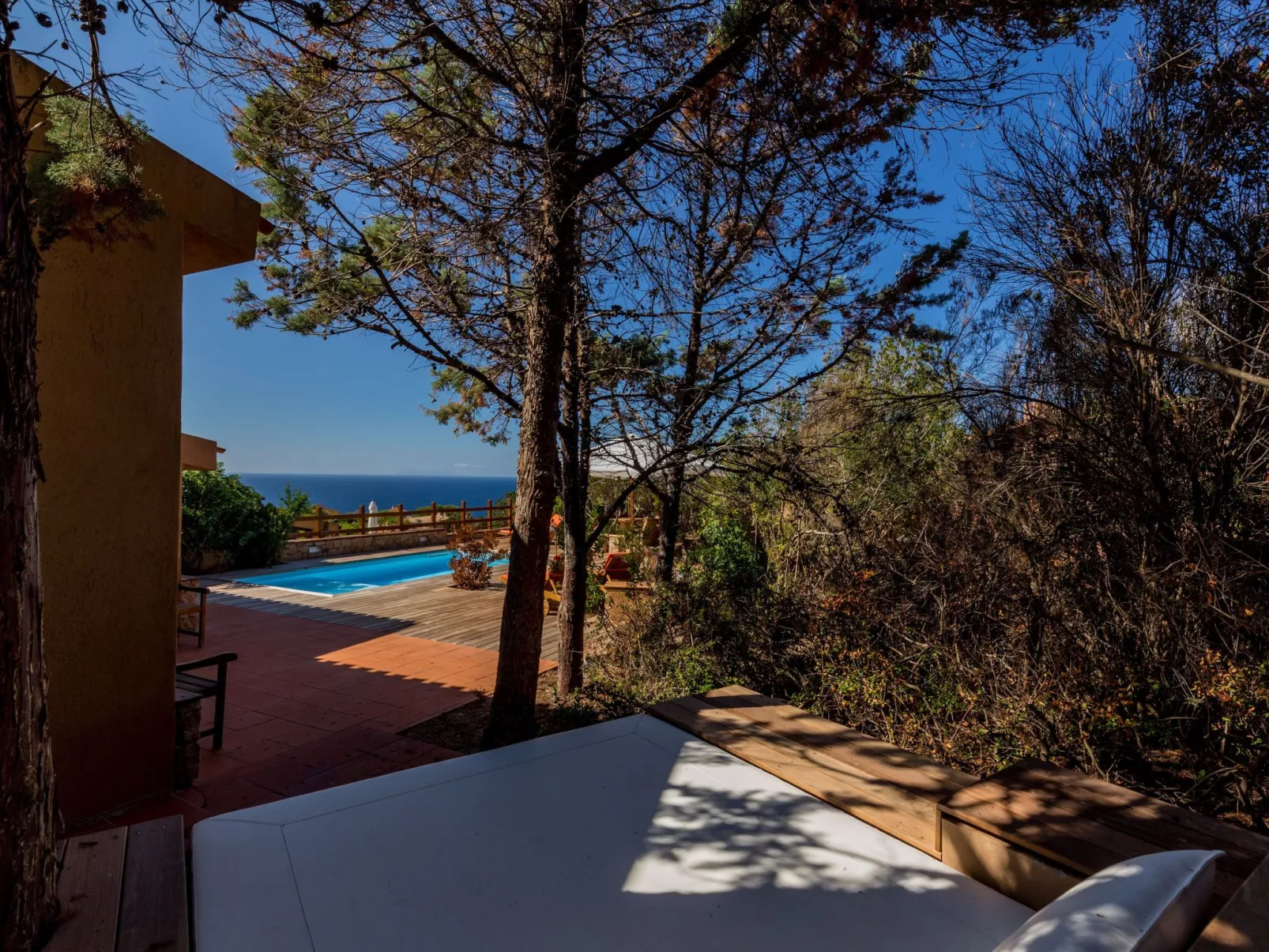 'Villa Beatrice' mit eigenem Pool - Buiten