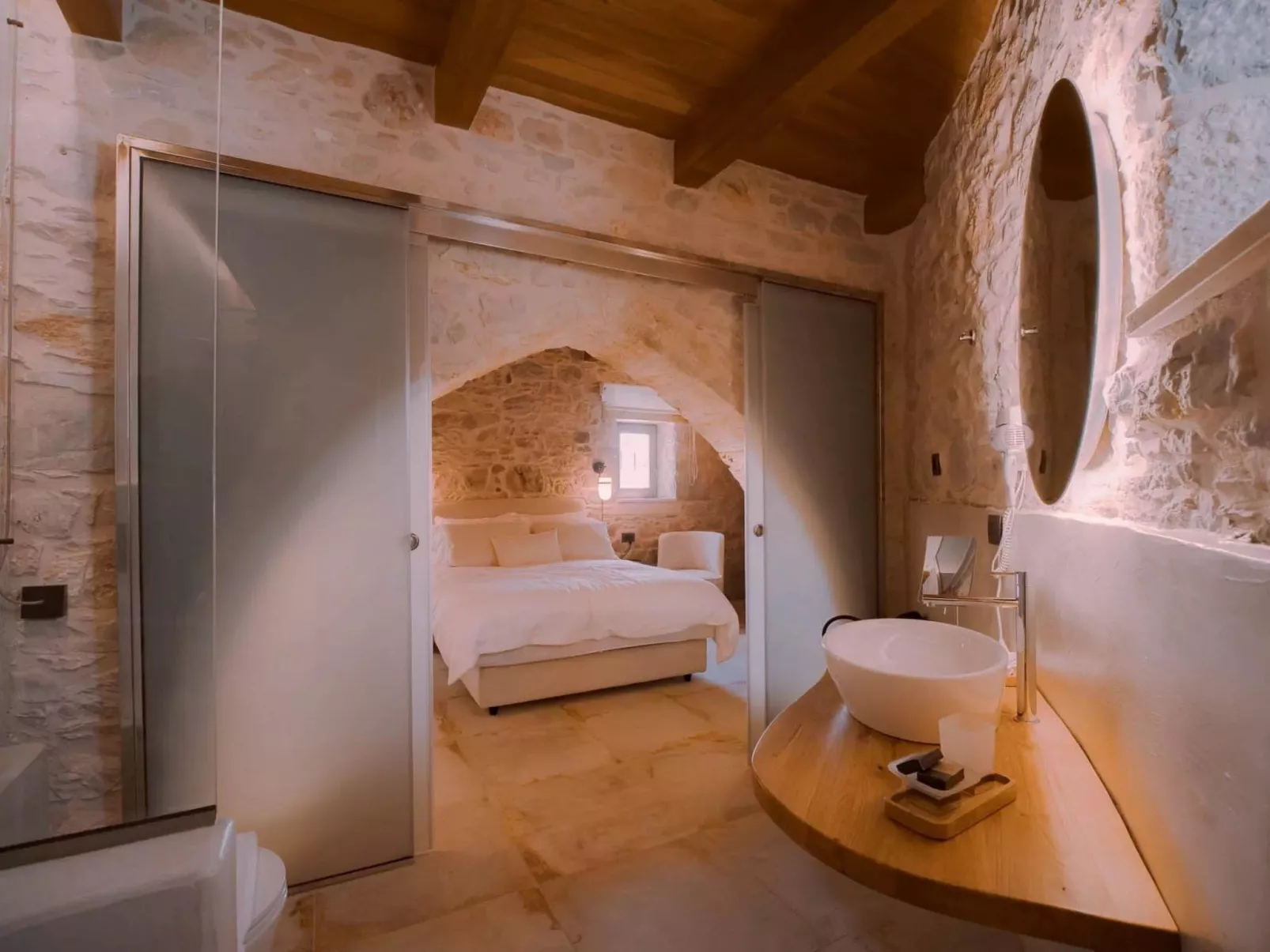 Santa Veneranda bei Checkin Axiri - Binnen