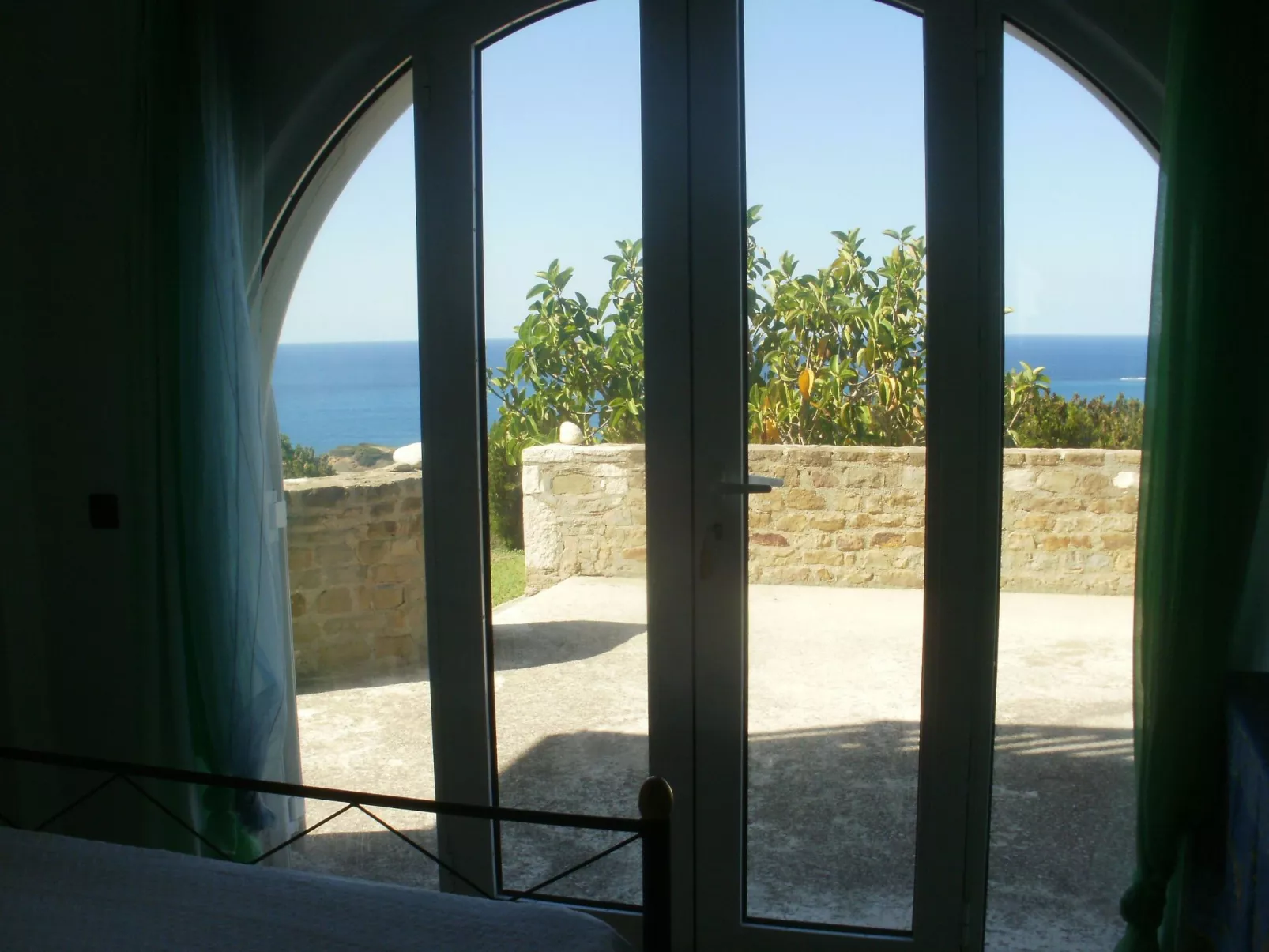 Charly Point Villa-Apartment, Doppelzimmer - Buiten