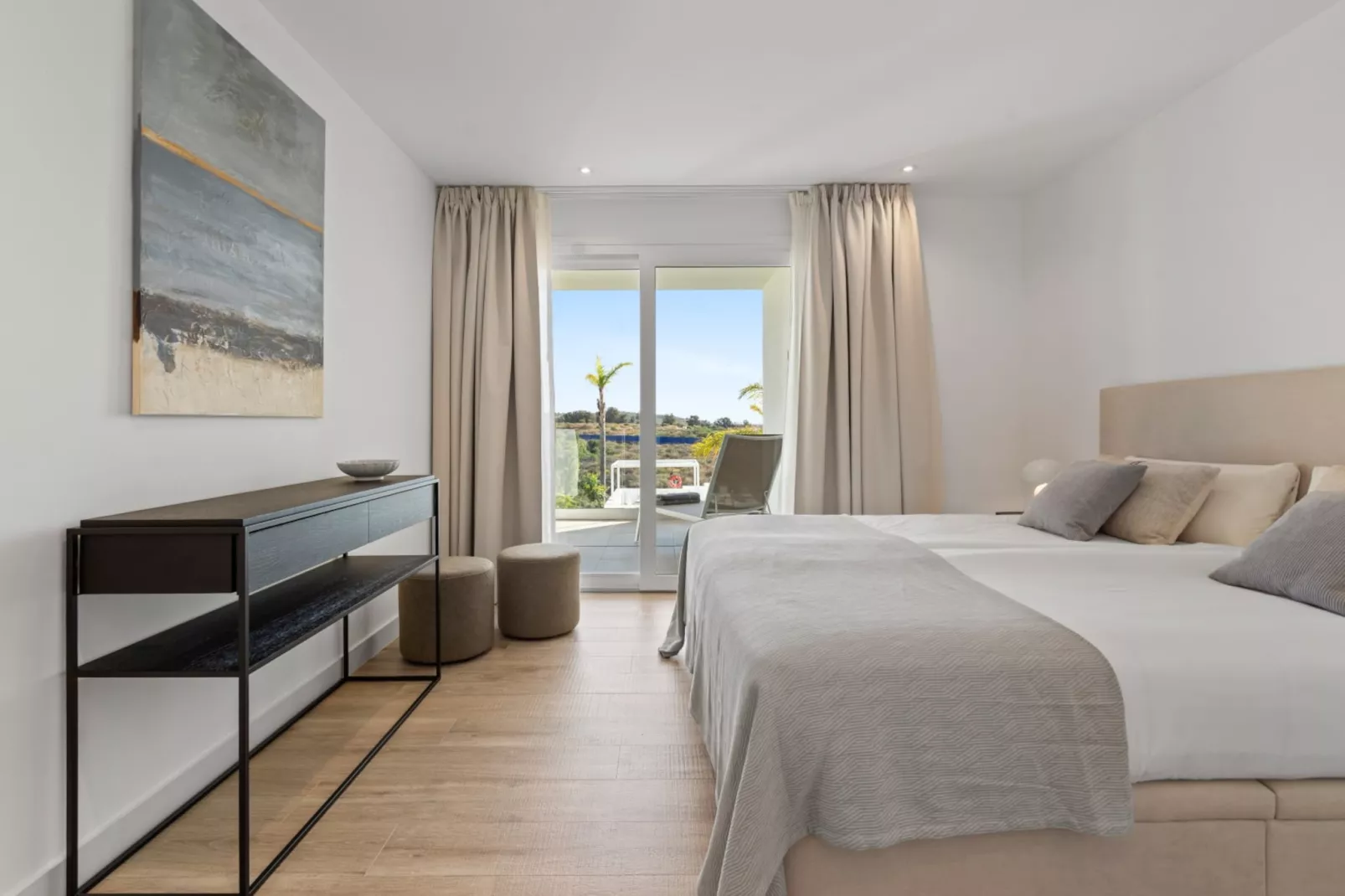 Spacious 2-bed & Solarium ALCAZABA LAGOON (2017) - Slaapkamer