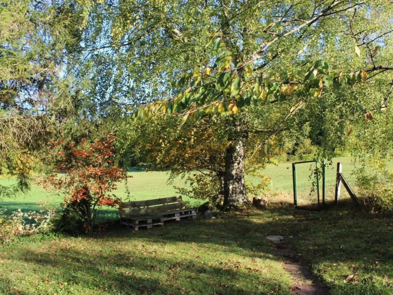 Chalet - Le Champ des Perches, (Berlincourt) - Image-tags.info