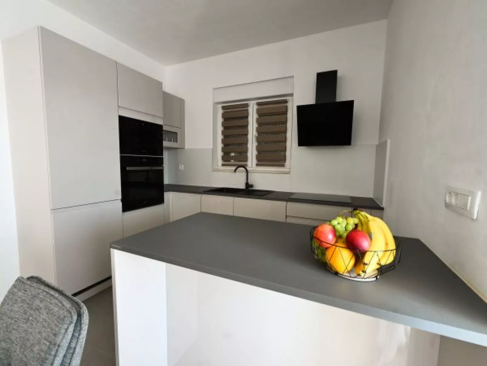 Villa Zara Blu with pool - Image-tags.info