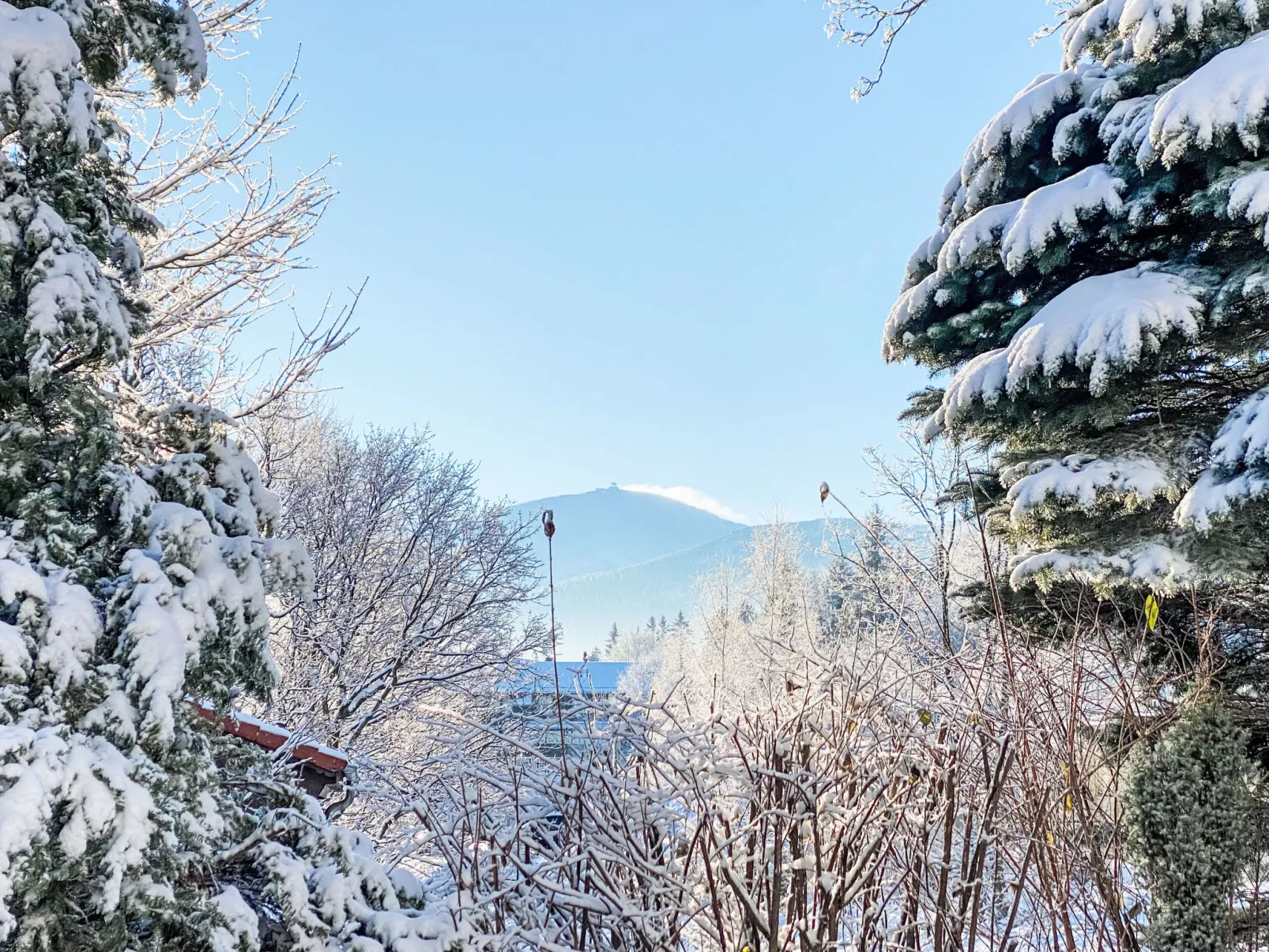 Holiday home in the Giant Mountains - Buiten