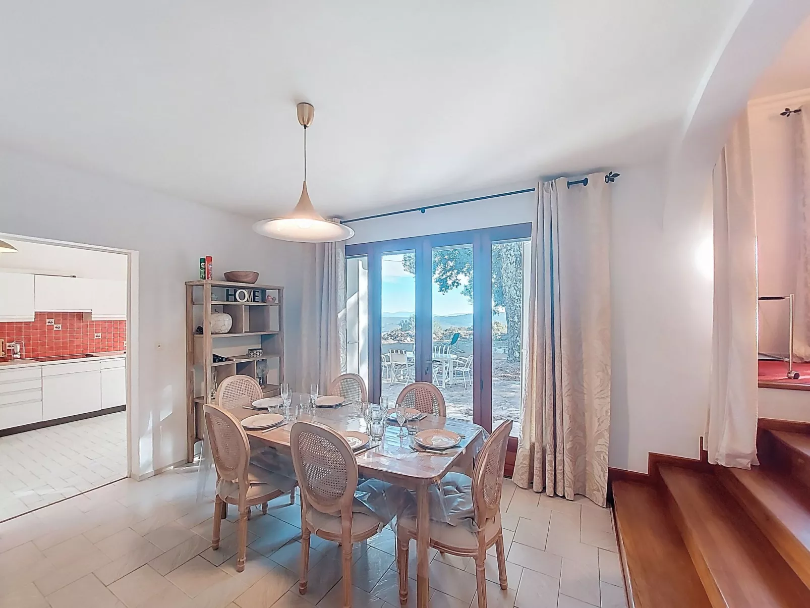 Nature Chez Michel - Binnen