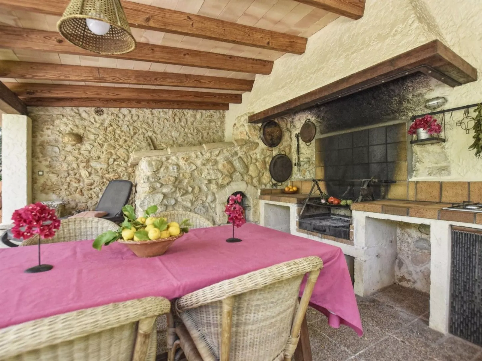 Ferienvilla mit privatem Pool - Buiten