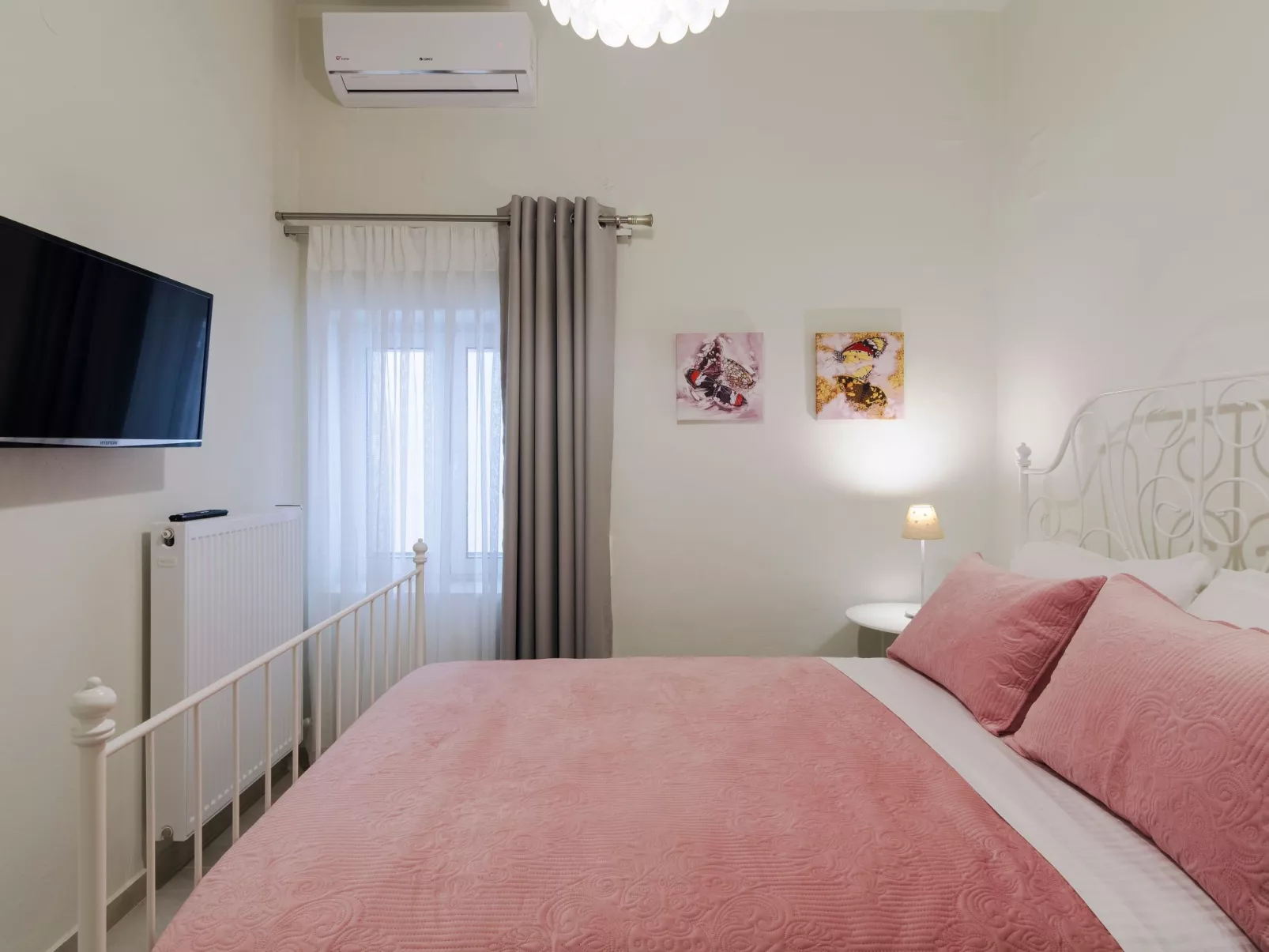 Leny's Seaside House - Binnen