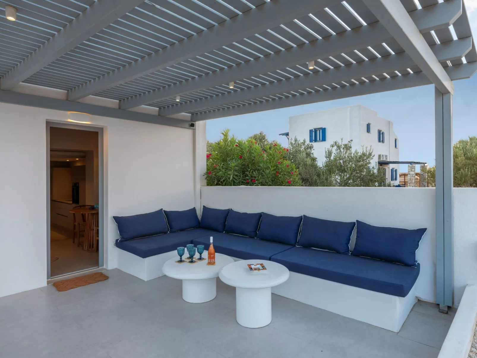 Sunset Gypsy stilvolles modernes Dorfhaus mit Whirlpool - Buiten