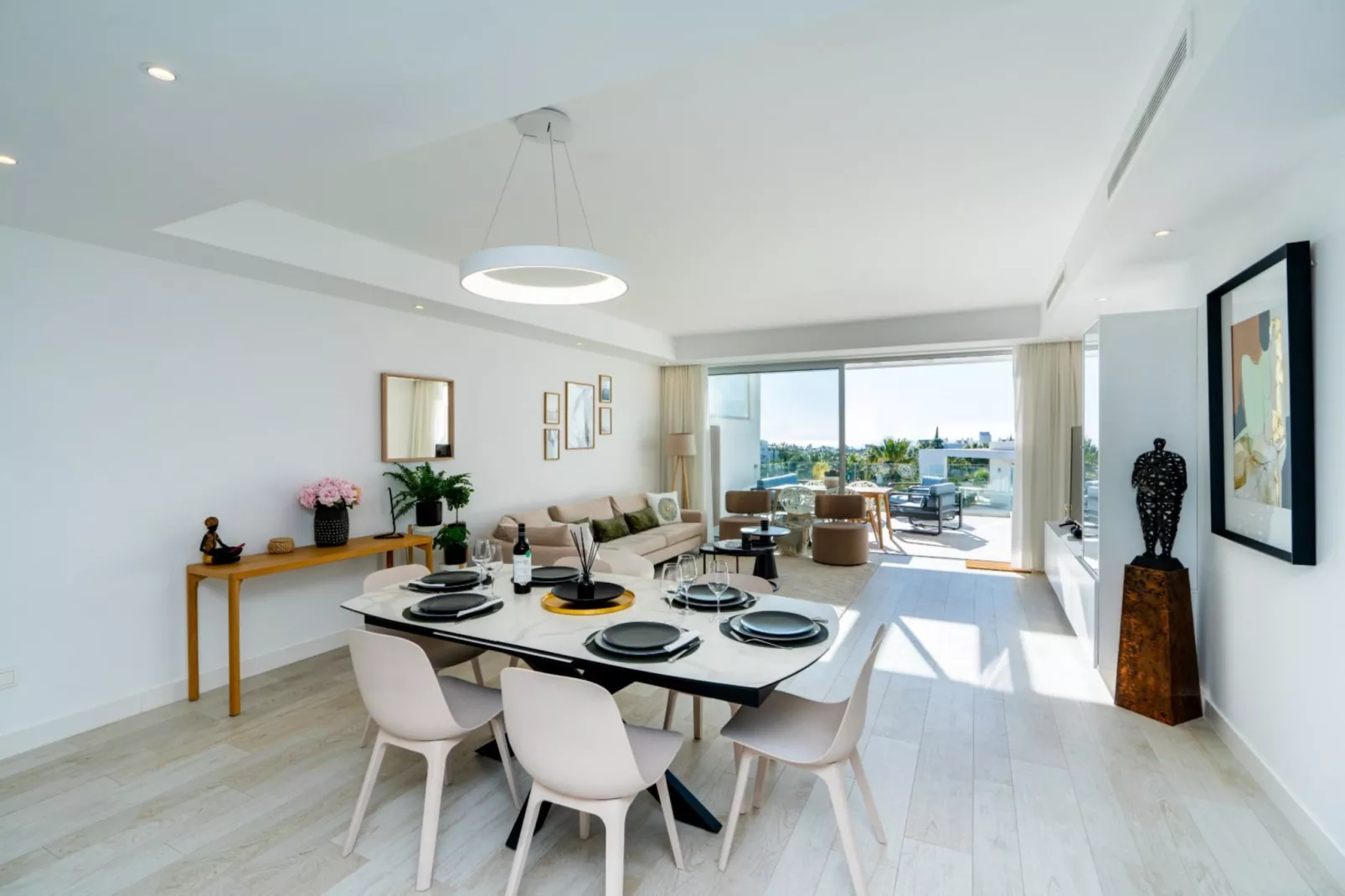Stylish 2-Bed Apartment | Alcazaba Lagoon (1713) - Woonkamer