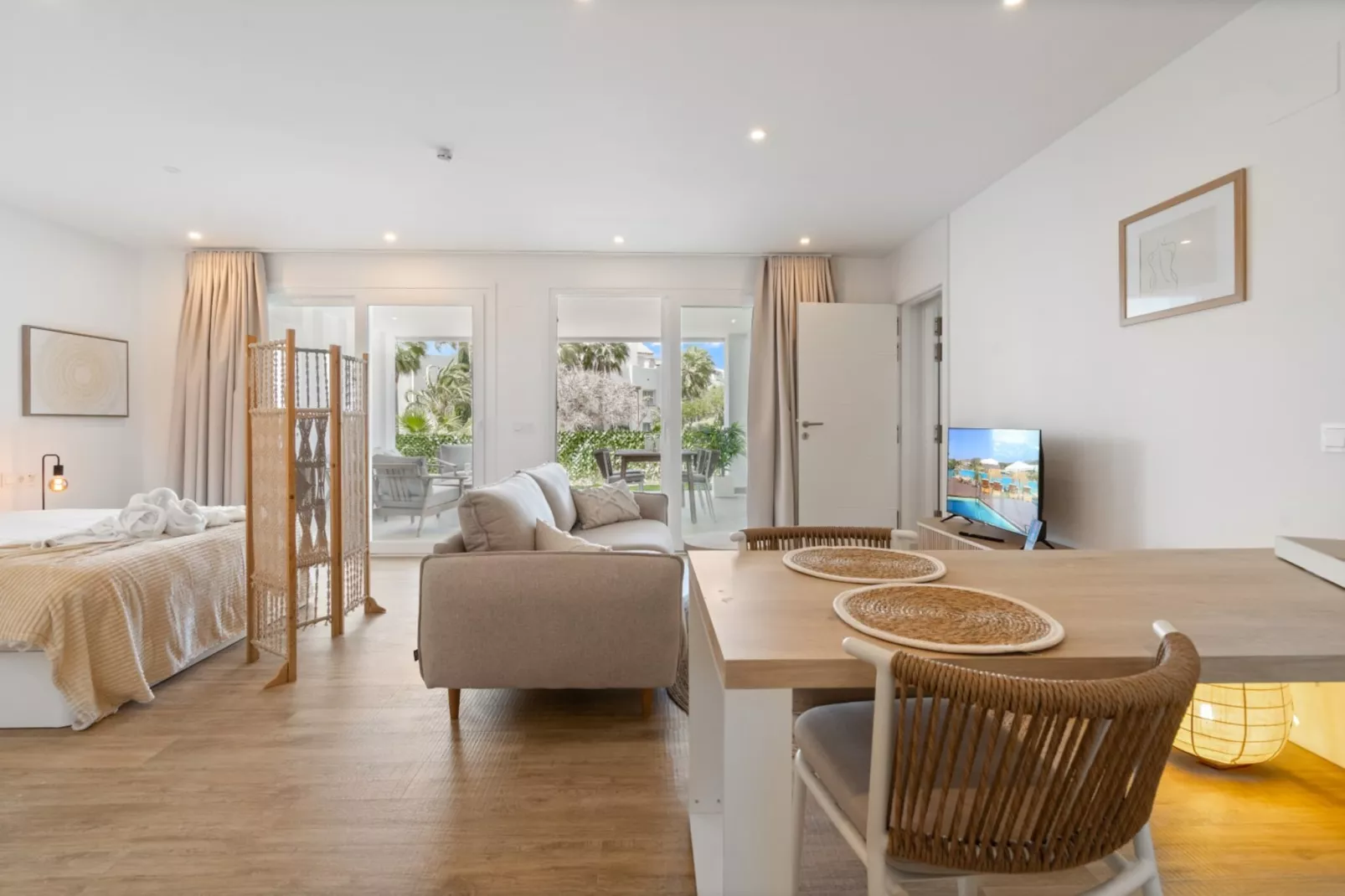 Stylish 4 Pers. Apt. ALCAZABO LAGOON (2005/06) - Eetkamer