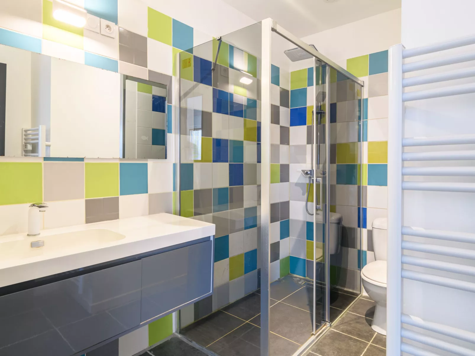 Aimé Bourdier - Binnen