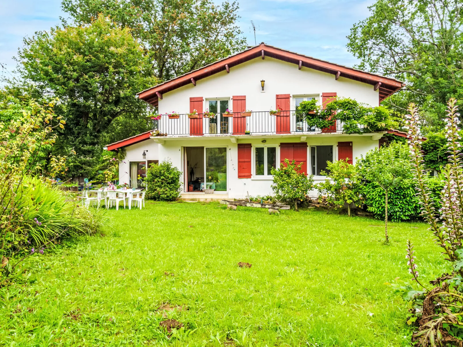 Chemin des Carrières - Buiten