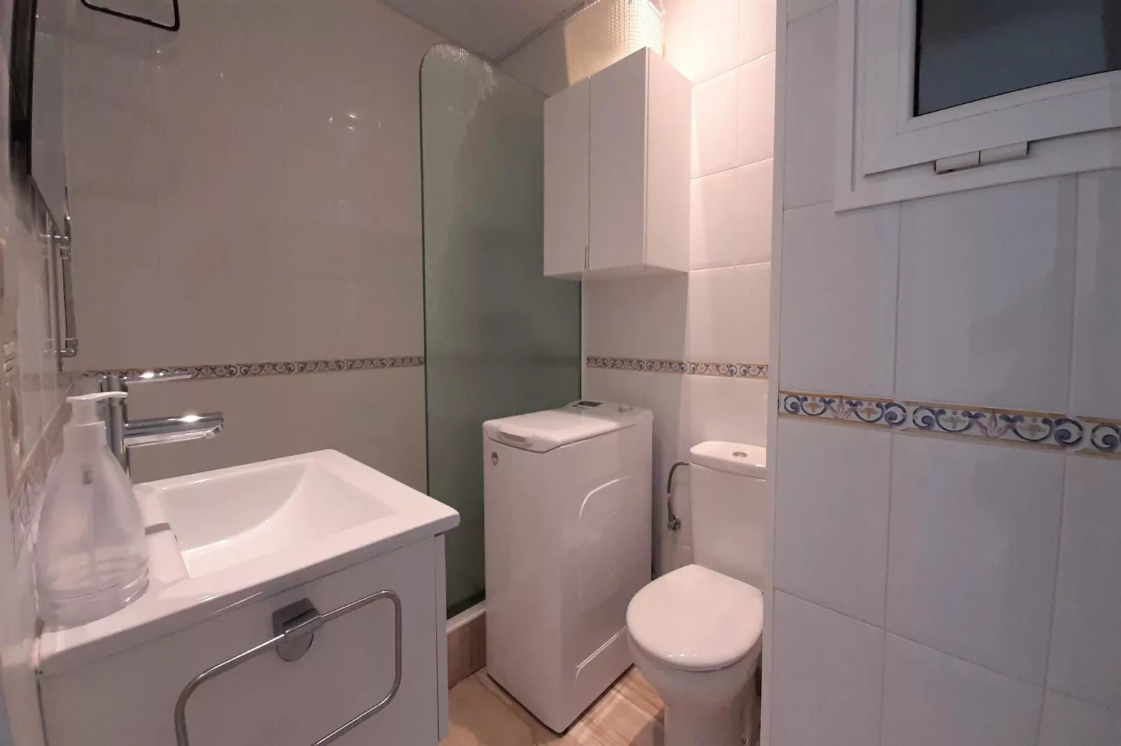 Costa Brava E-3 - Badkamer