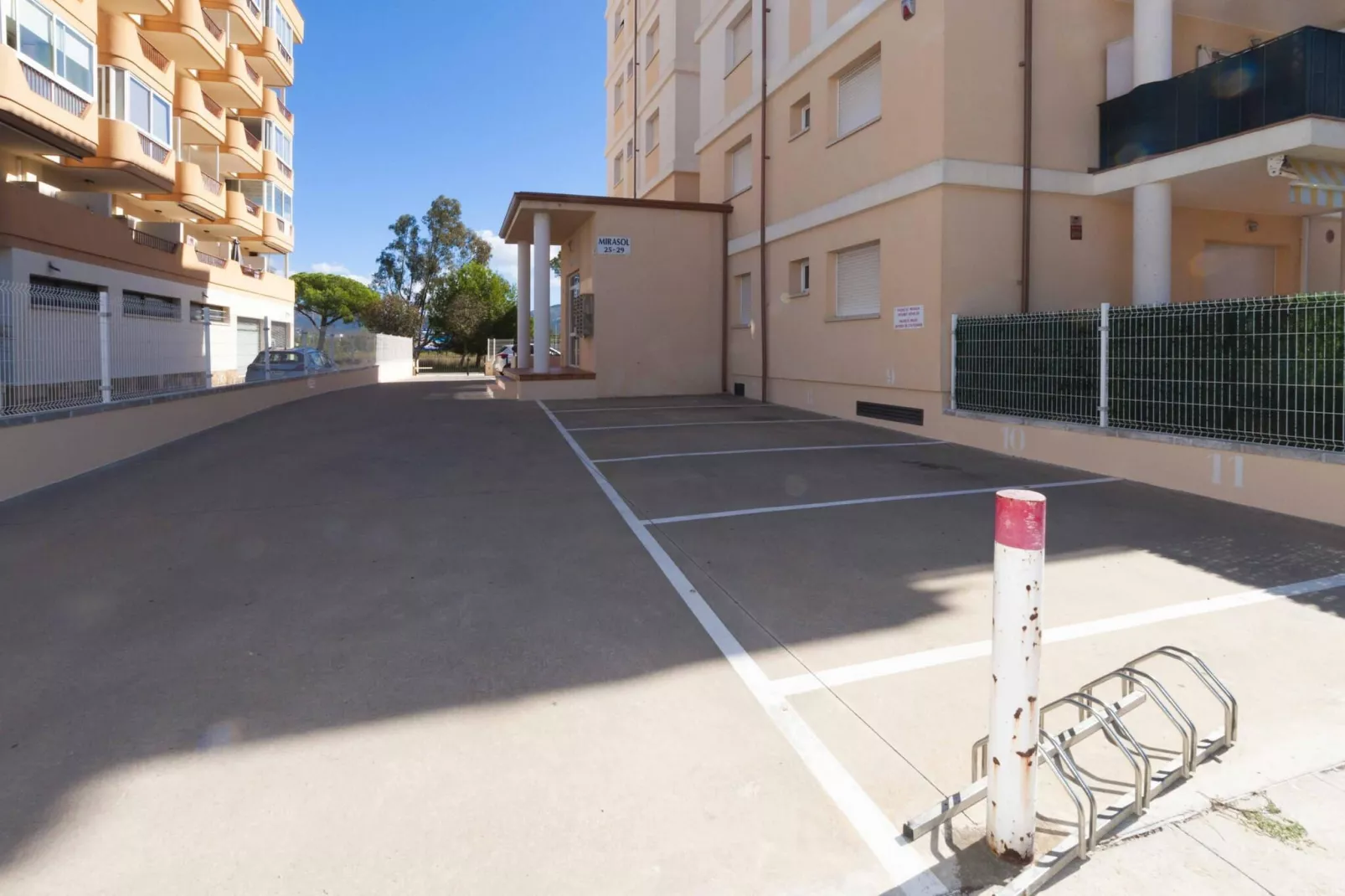 1234 MIRASOL con piscina - Parkfaciliteiten