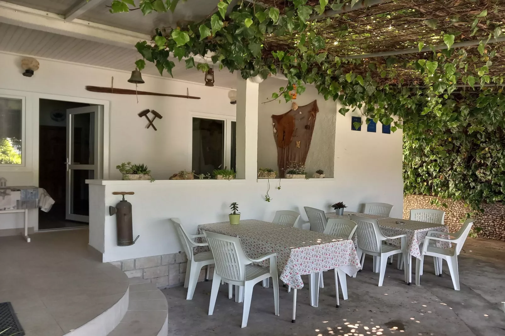 Guest House Green Corner Supetarska Draga - One Bedroom Apartment With Balcony and Sea View - Buitenlucht
