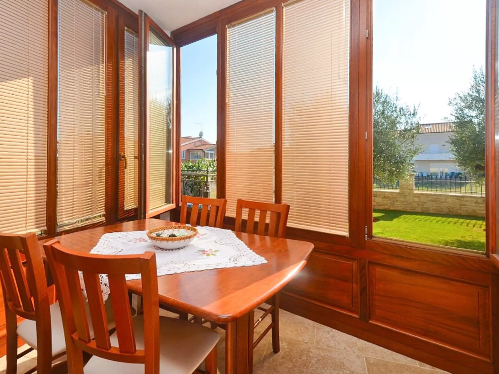 Für 4 Personen ca. 50 m&sup2; in Bužinija, Adriaküste Kroatien (Westküste von I - Binnen