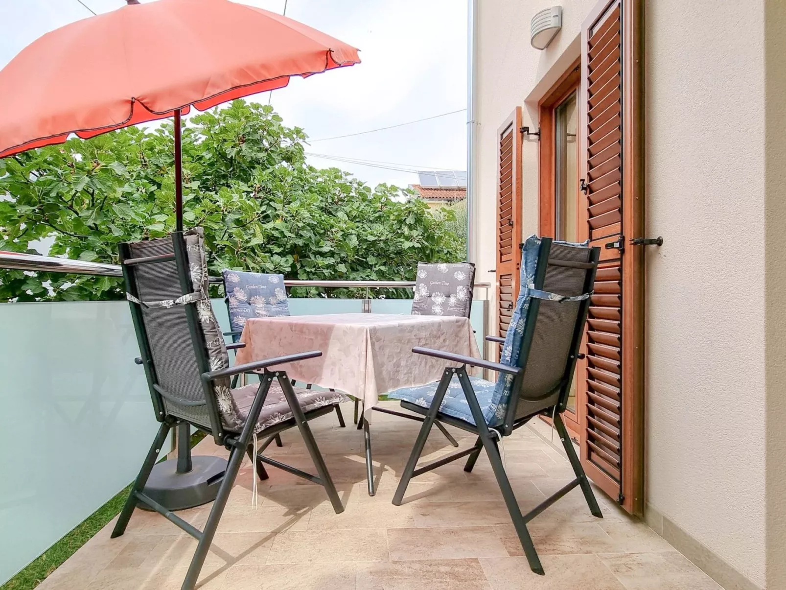 Für 4 Personen ca. 50 m&sup2; in Novigrad, Adriaküste Kroatien (Westküste von I - Image-tags.info