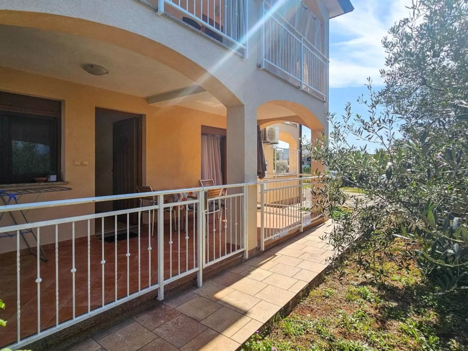 "Viola" mit Terrasse - Buiten