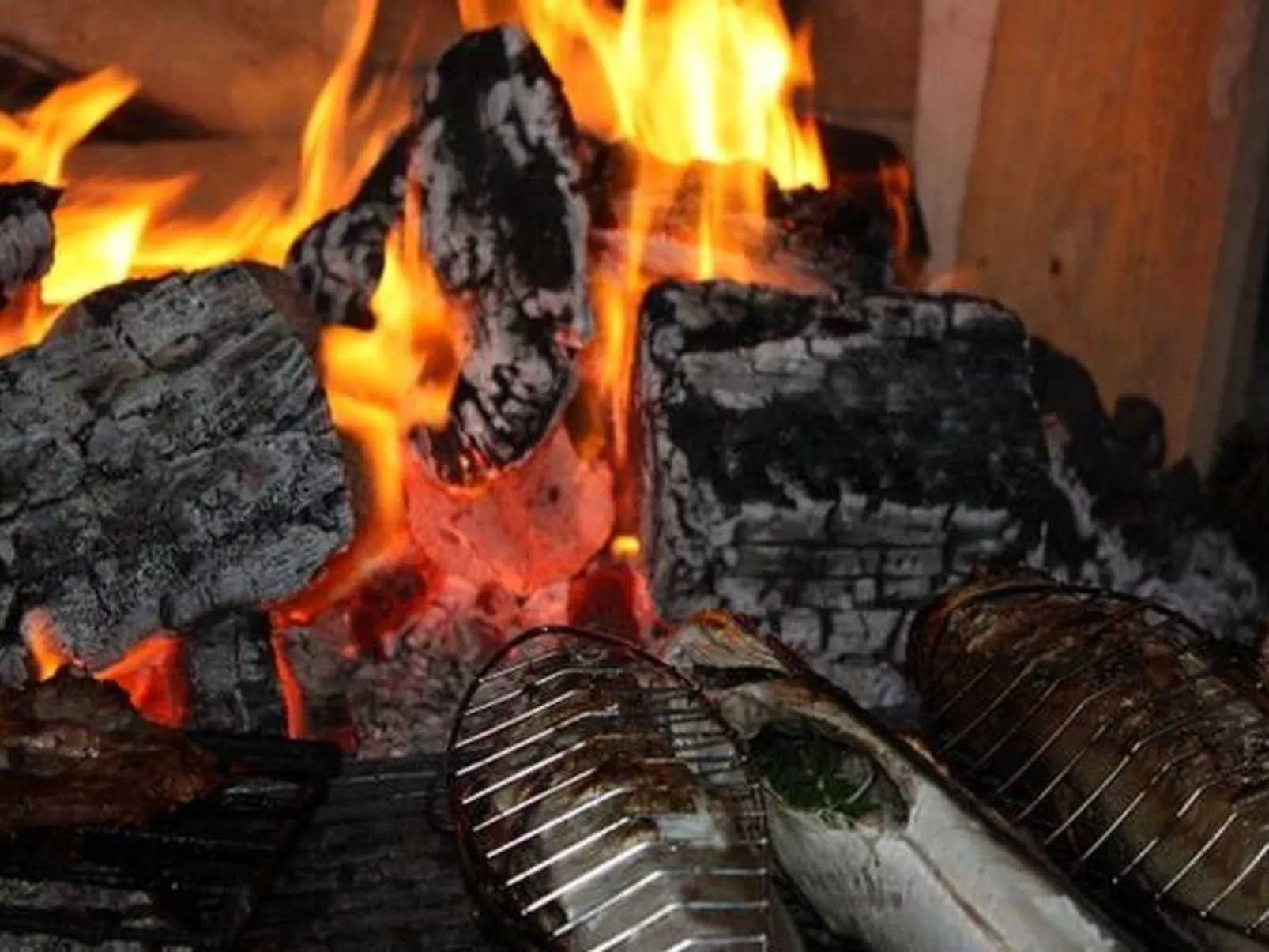 1. Etage Doppelbettzimmer 20m² mit Balkon und Meerblick Villa Milic*** - Buiten