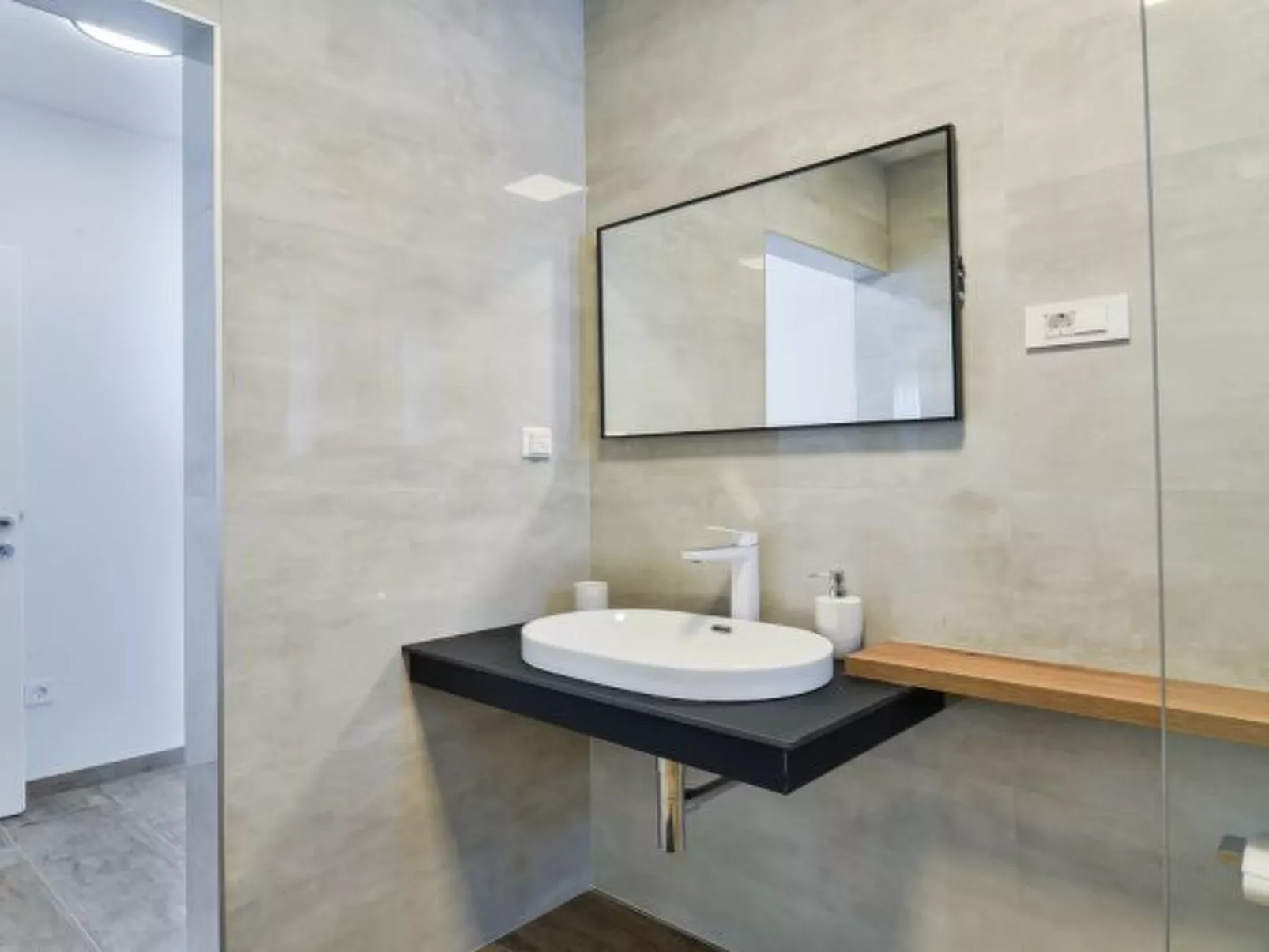 Villa Zariva with pool and panoramic mountain and - Image-tags.info