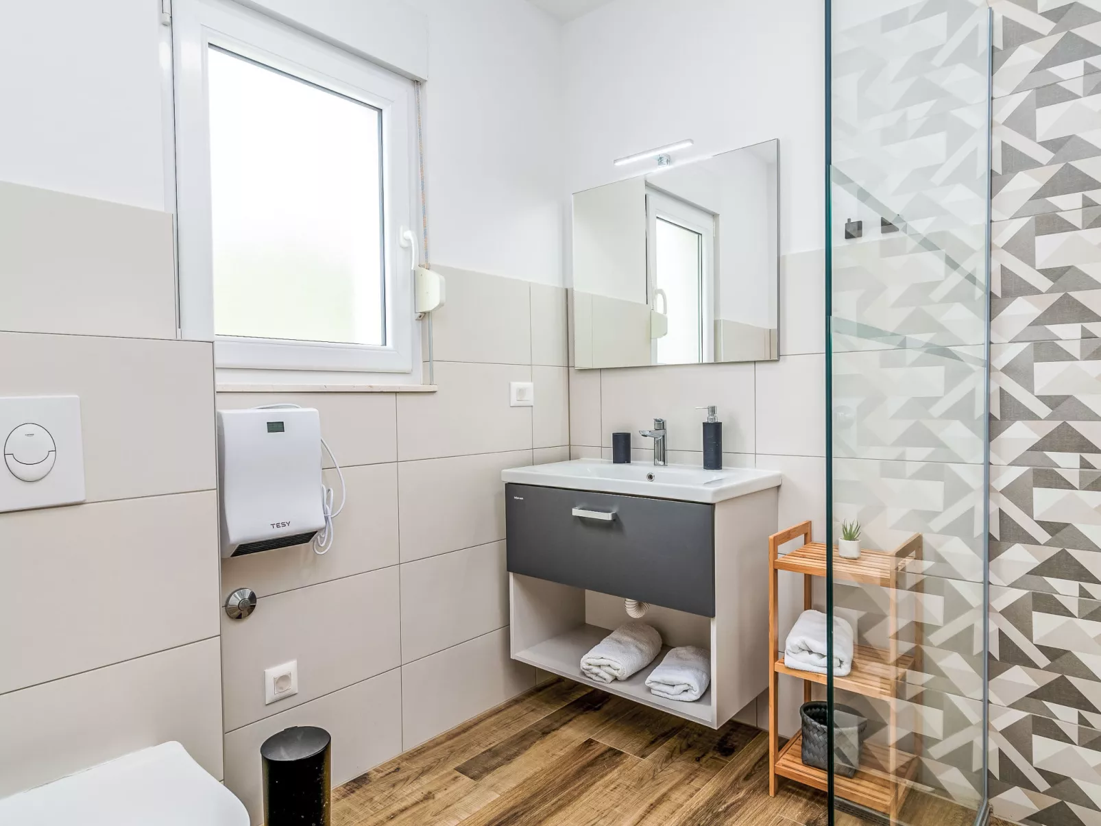 Ria with heated pool - Binnen