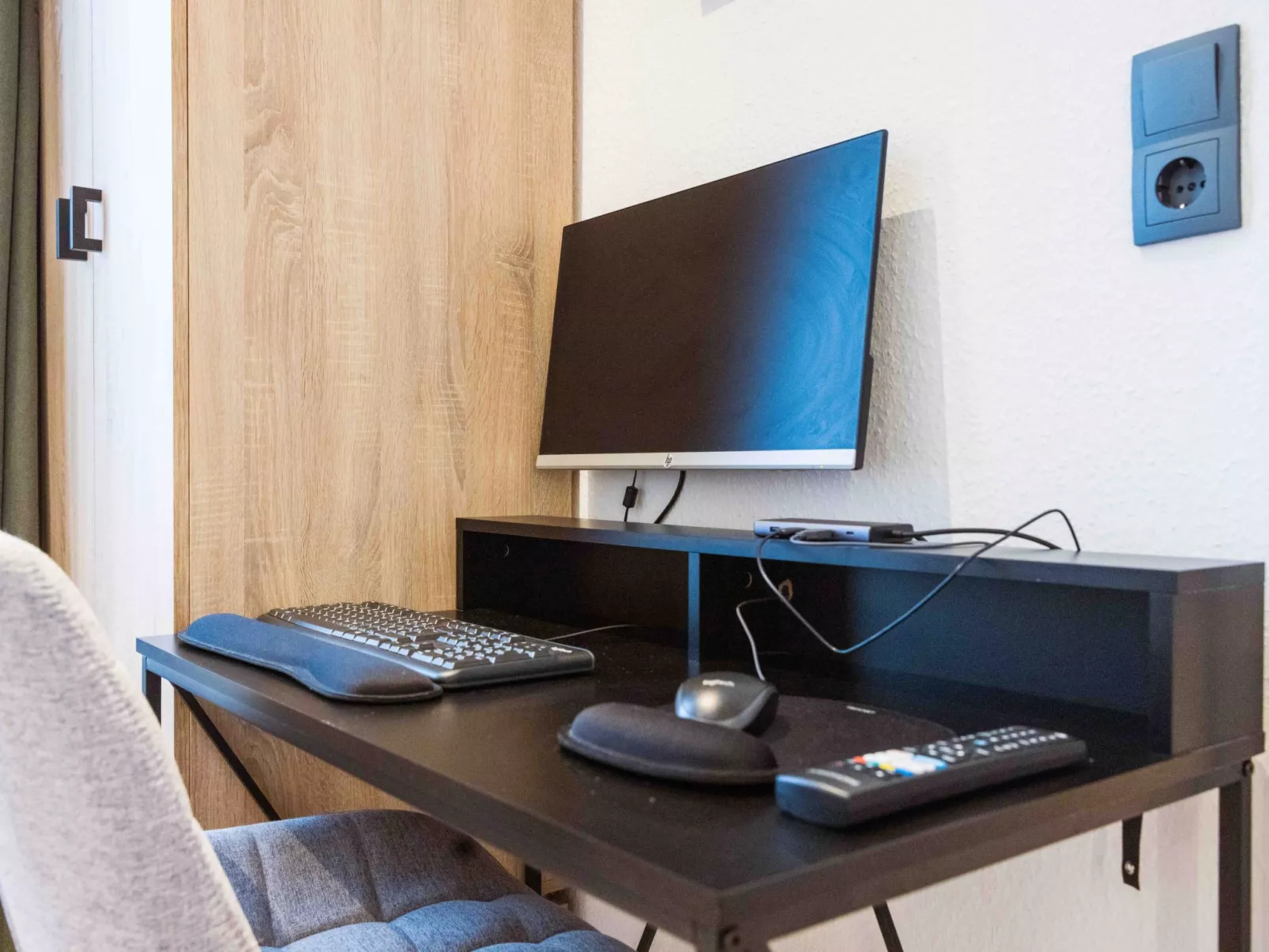 Schiller Apartment im Zentrum von Hof. Küche, Parkplatz, 250MBit Wlan - Binnen
