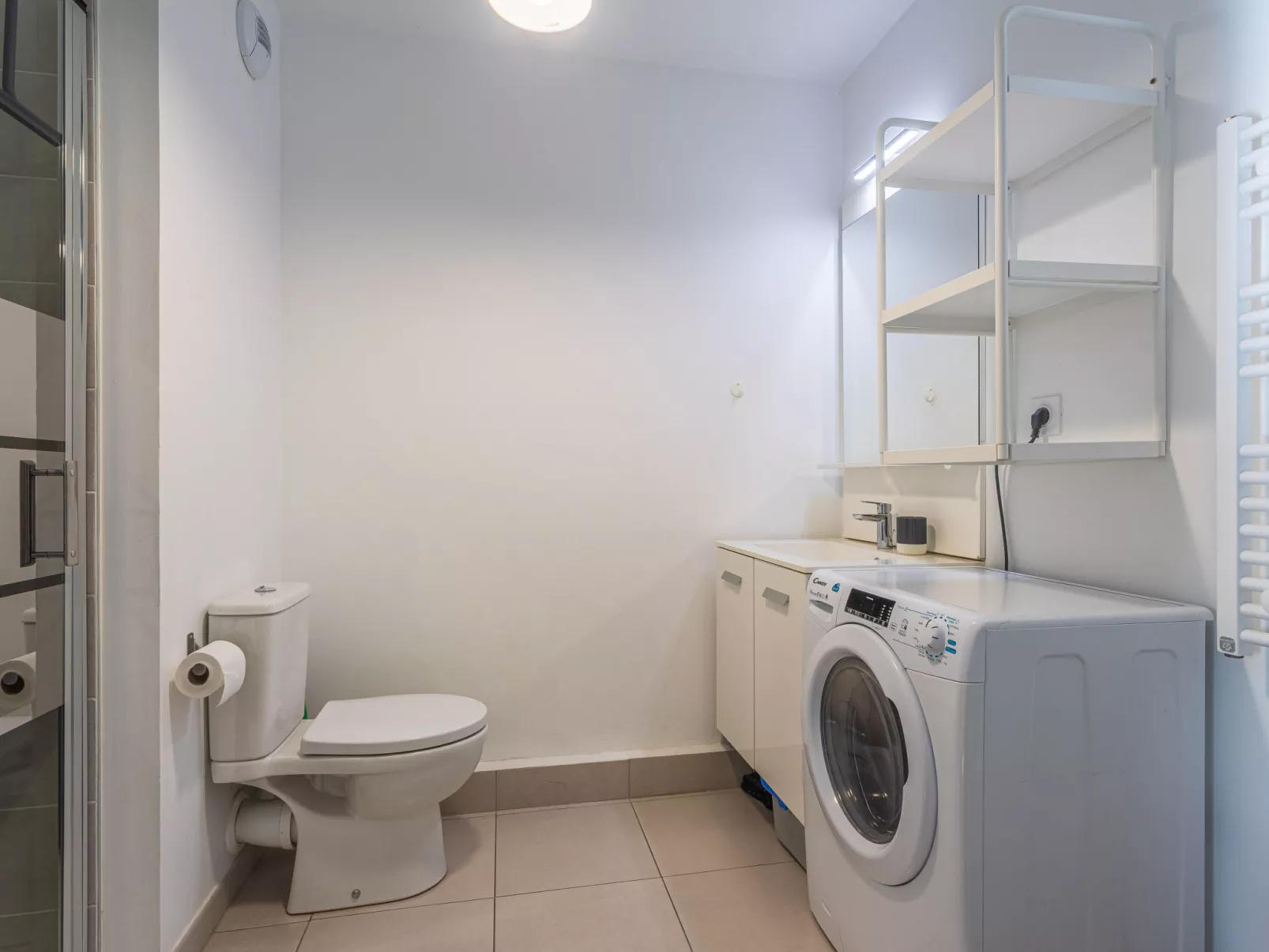 Nouvelles Terres E4 - Binnen