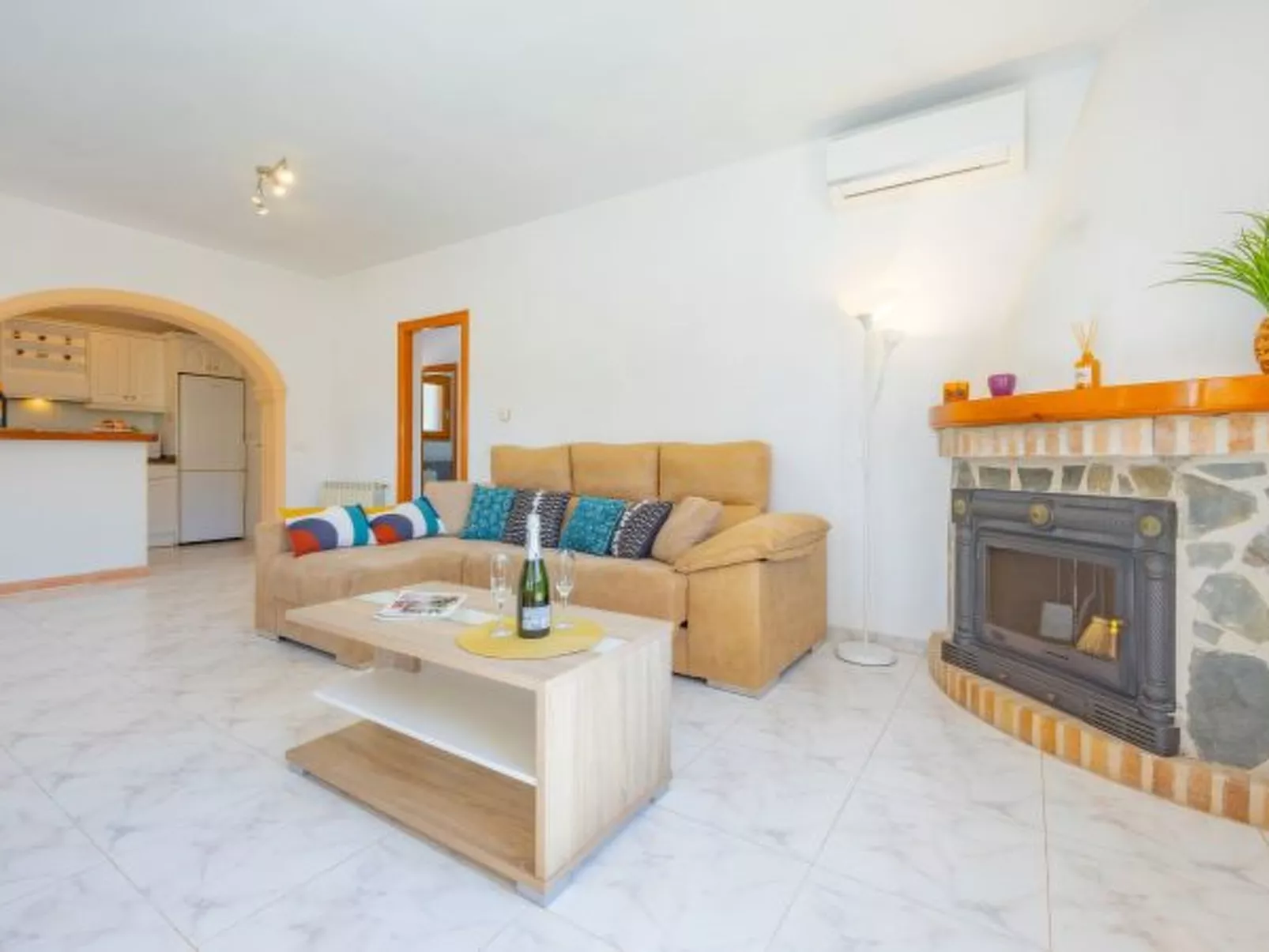 Villa Mona - PlusHolidays - Image-tags.info