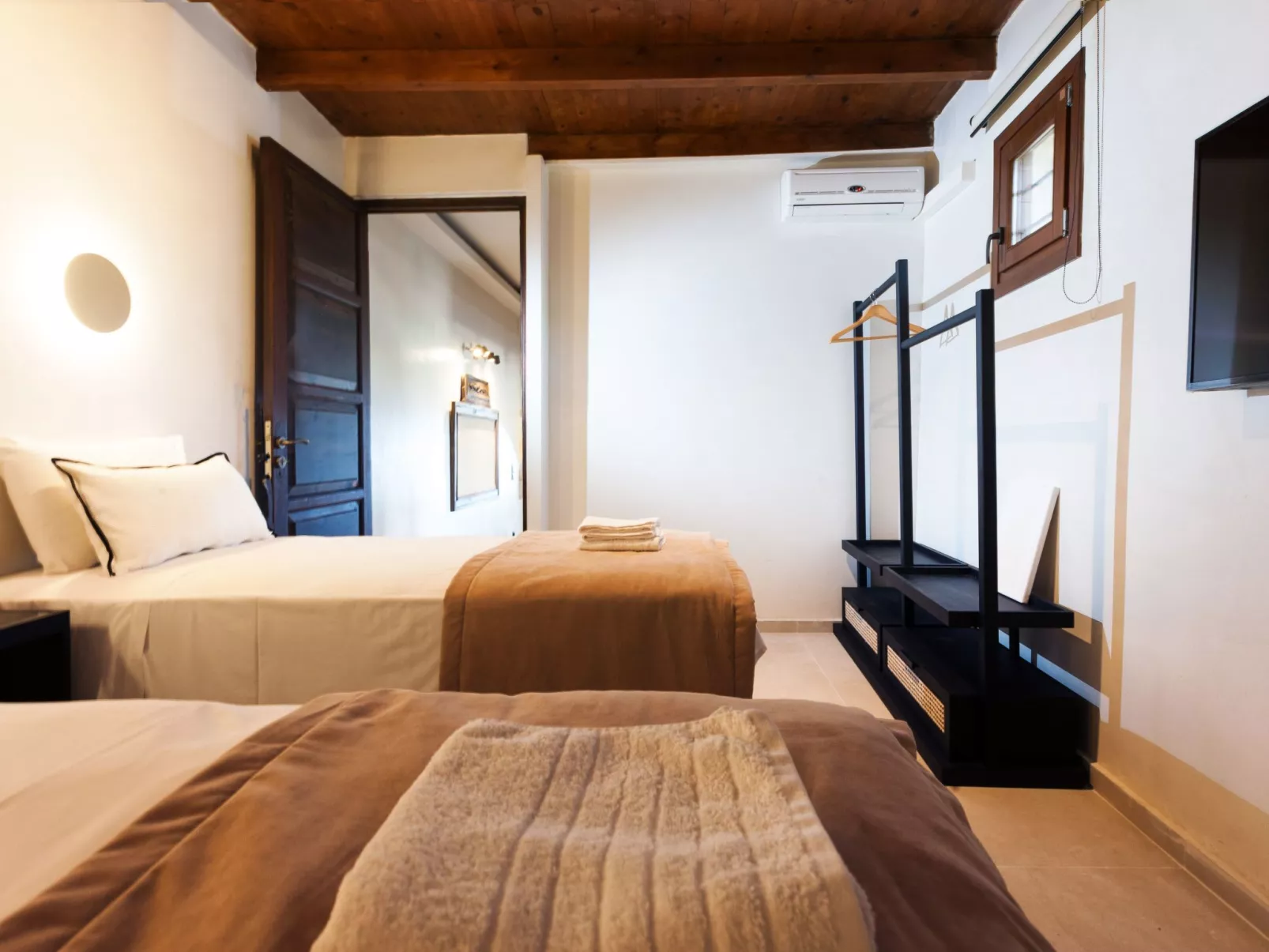 Ali Vafi's Villa - Beheizter Jacuzzi und Innenpool - Binnen