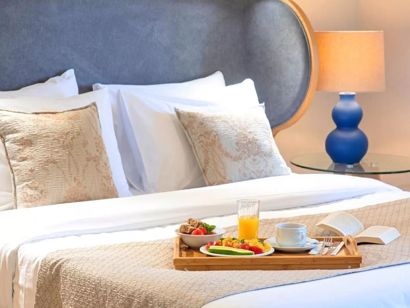 "Acrothea Villa Beheizter Pool" - Binnen