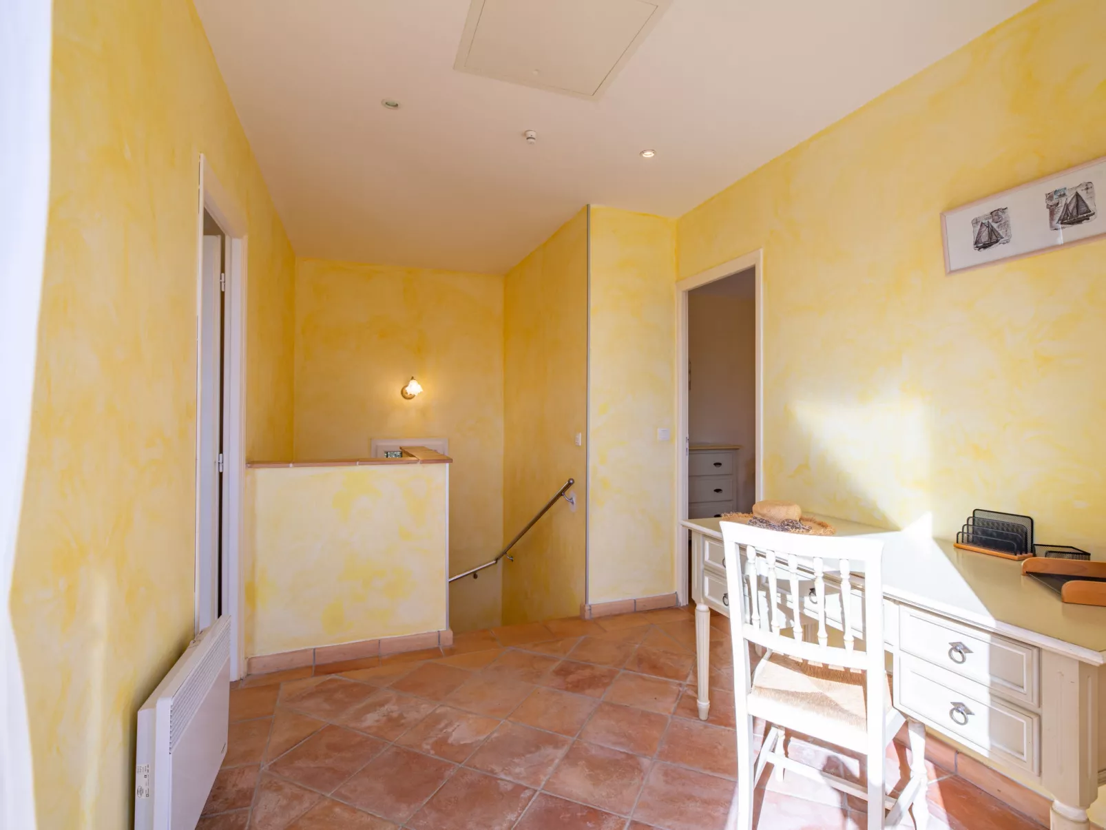 La Figuière - Binnen