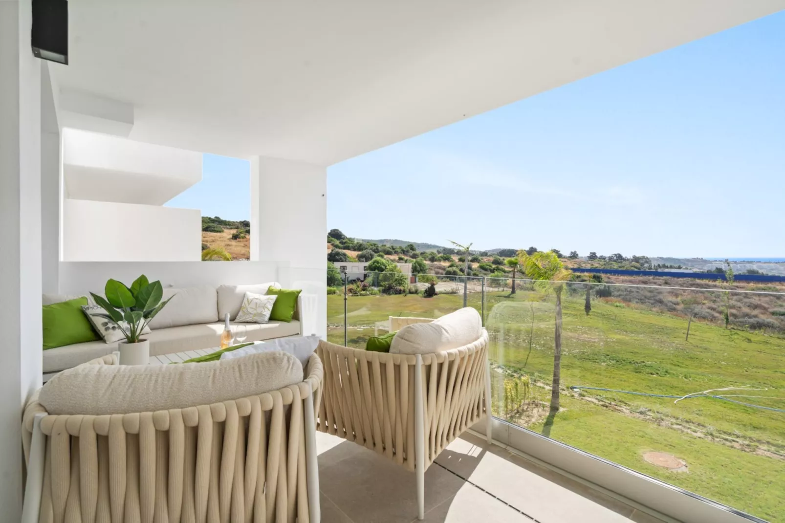 AL4-1911 ESTEPONA - APARTMENT - ALCAZABA LAGOON - Terrasbalkon