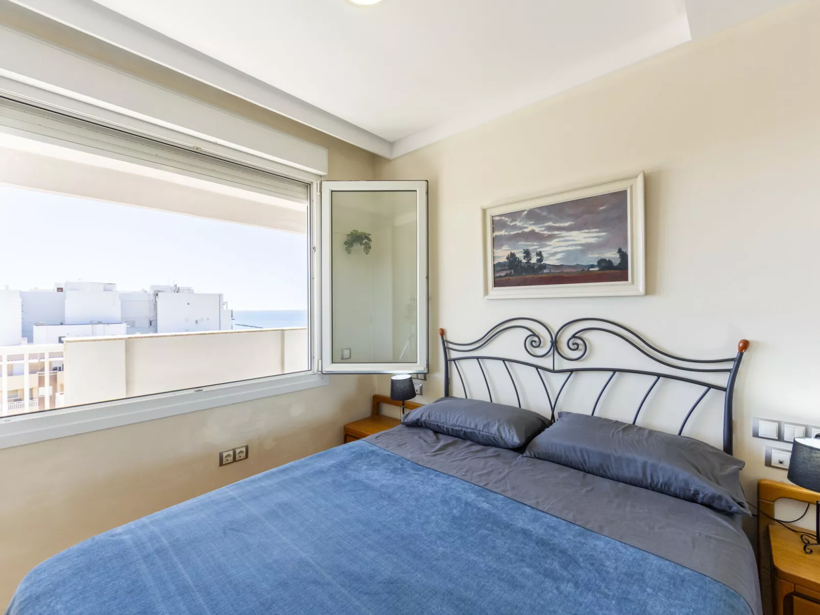 Vista Playa Zapillo - Binnen