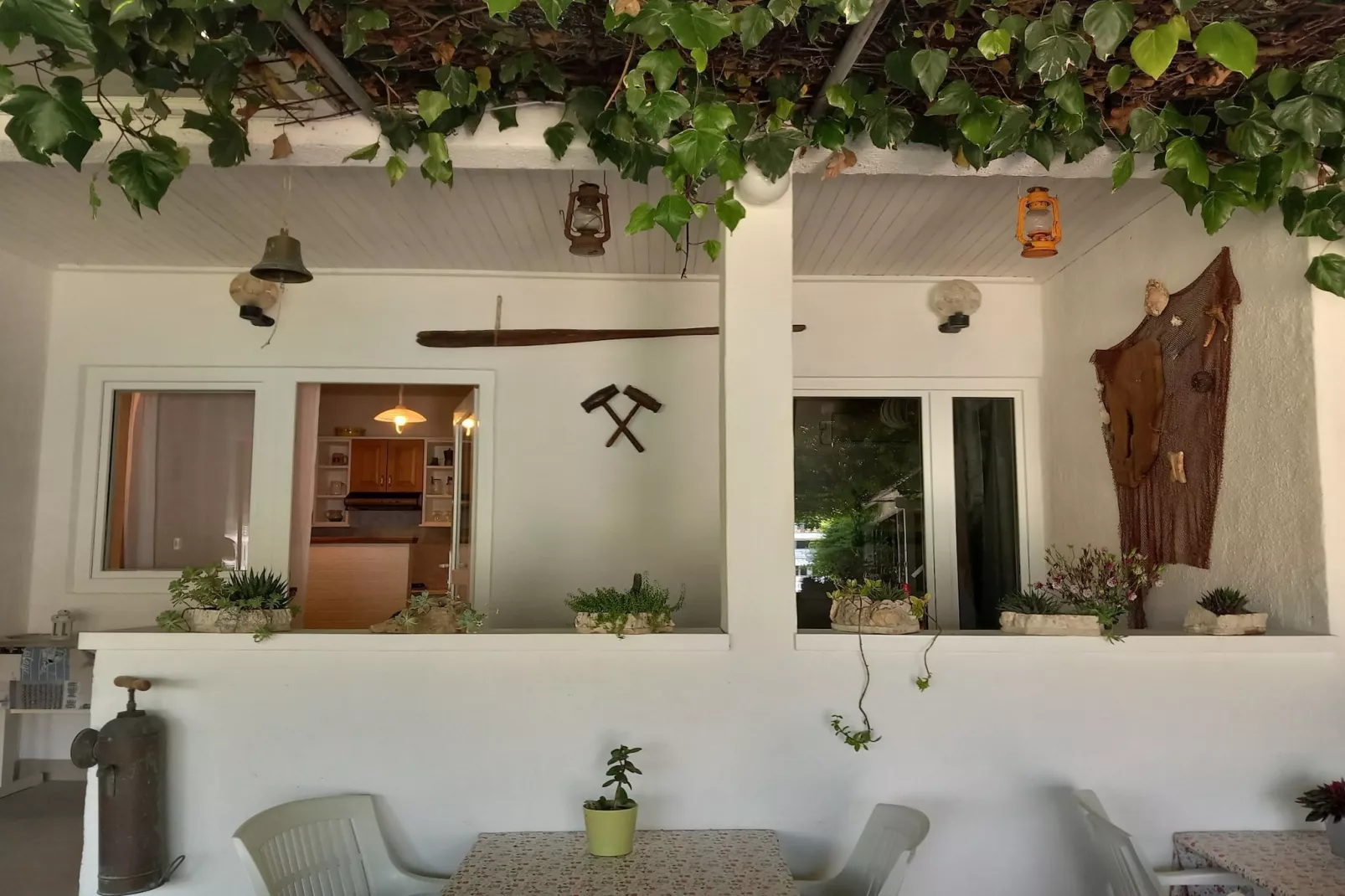 Guest House Green Corner Supetarska Draga - One Bedroom Apartment With Balcony and Sea View - Buitenlucht