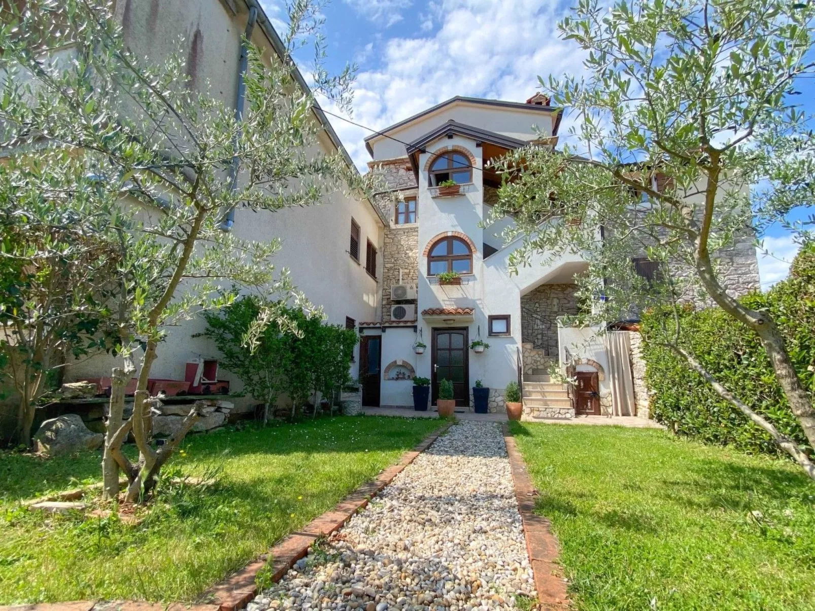 Für 2 Personen ca. 30 m&sup2; in Novigrad, Adriaküste Kroatien (Westküste von I - Image-tags.info