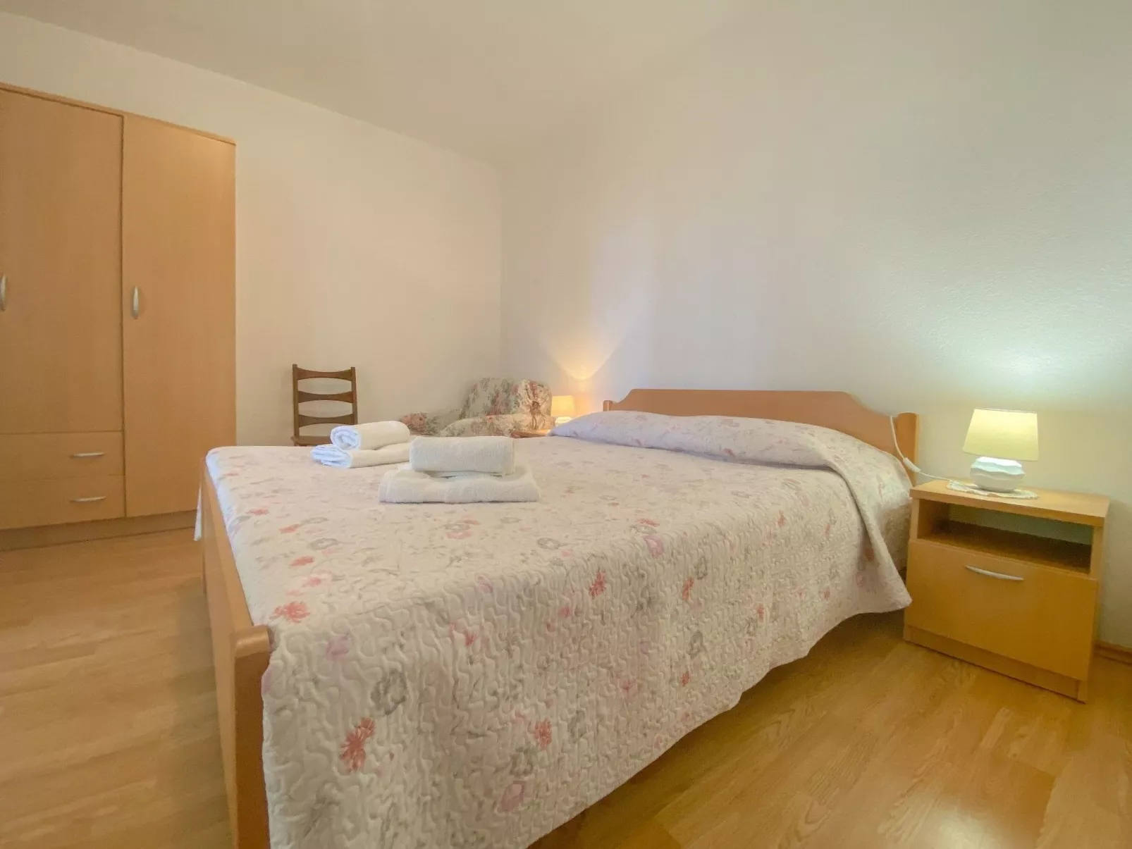 "Elena 2" direkt am Strand - Binnen