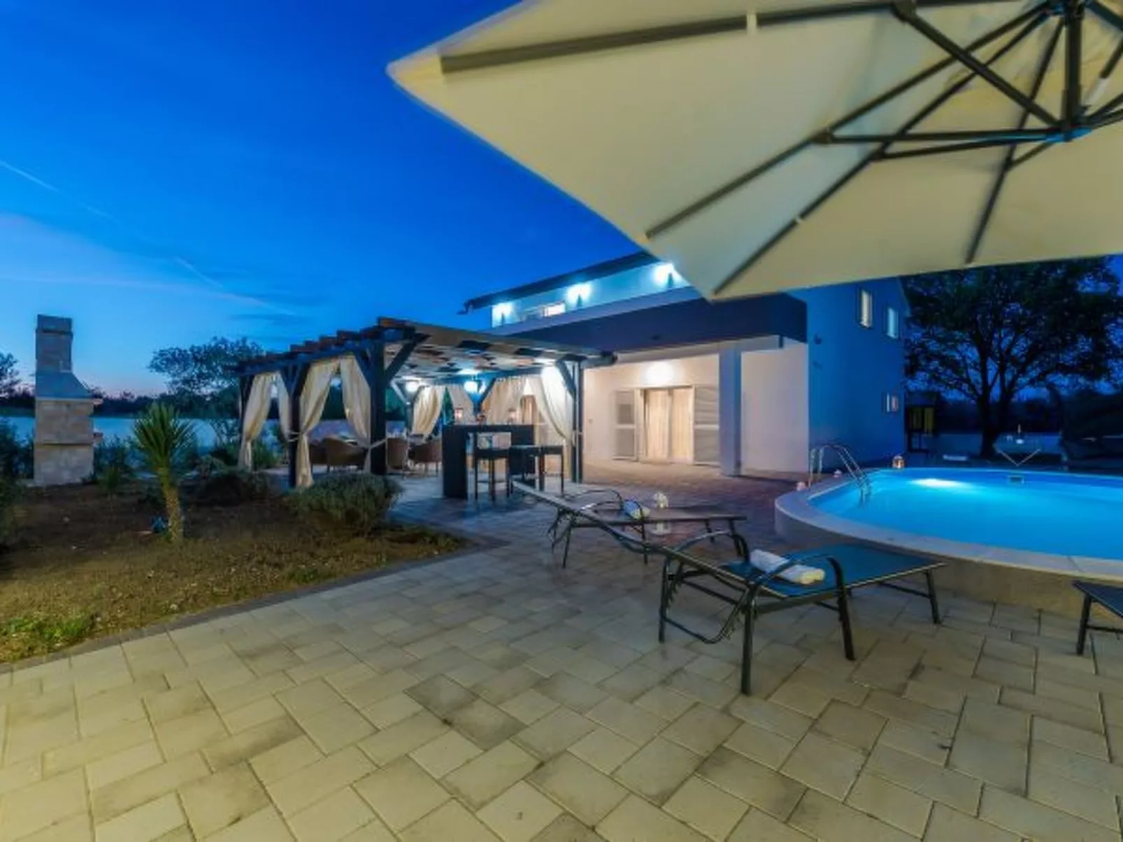 Beautiful villa Horizon - Image-tags.info