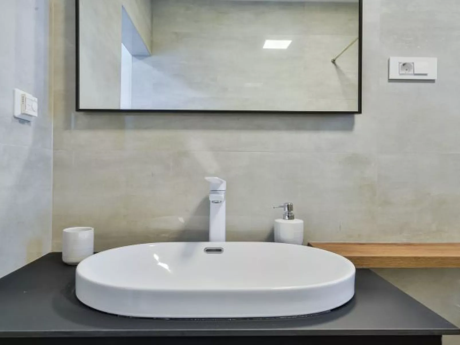 Villa Zariva with pool and panoramic mountain and - Image-tags.info